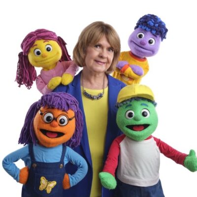 Use Sandee and puppets 5 22 25