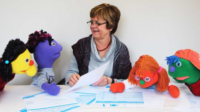 Sandee McClowry with the INSIGHTS puppets